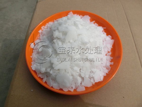 片碱